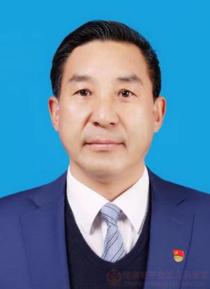 王雯